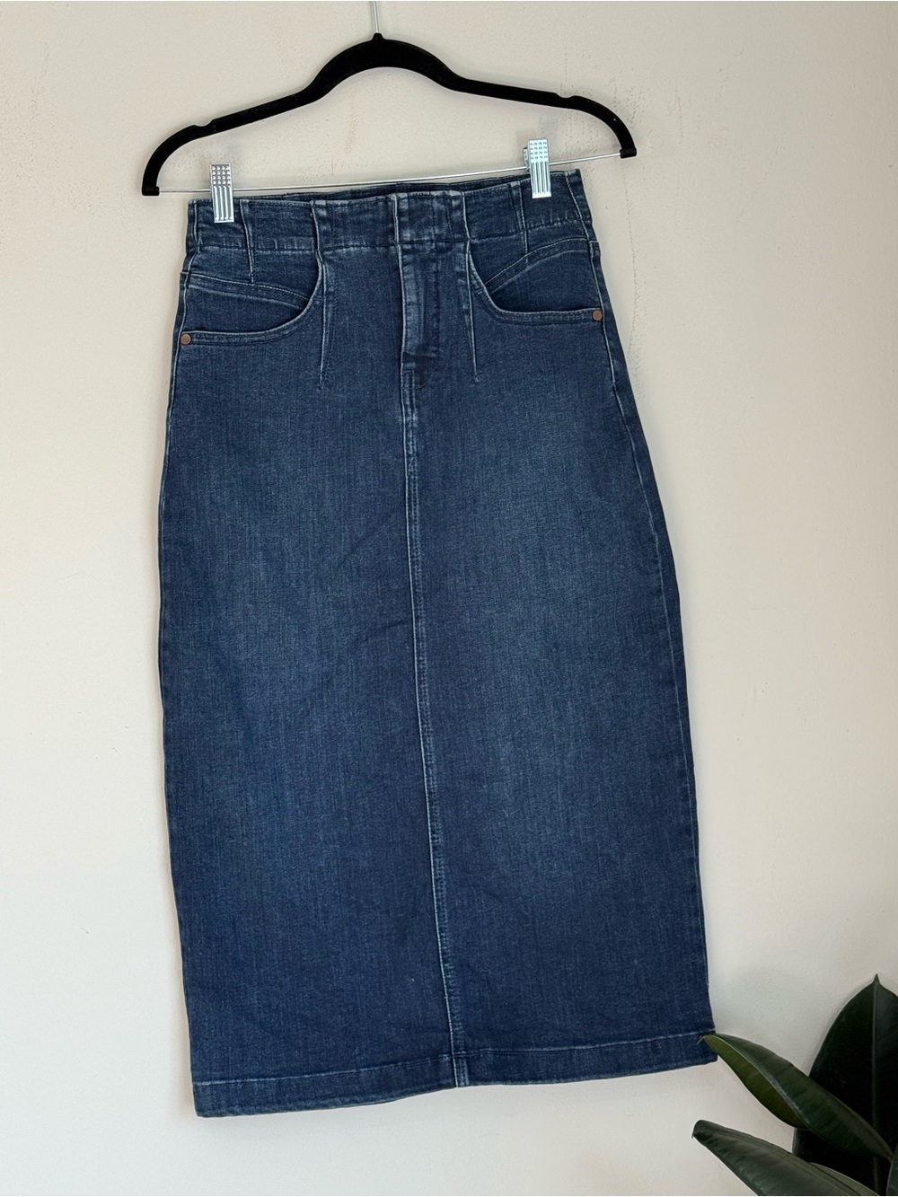 Anthropologie Pilcro Denim Midi Skirt Dark Wash Size 6 Stretch High Rise - Picture 2 of 5